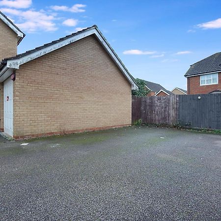 Comfortable Stylish Townhouse In Ashford Sleeps 5 Netflix 2 Parking Spaces Perfect For Contractors And Families מראה חיצוני תמונה